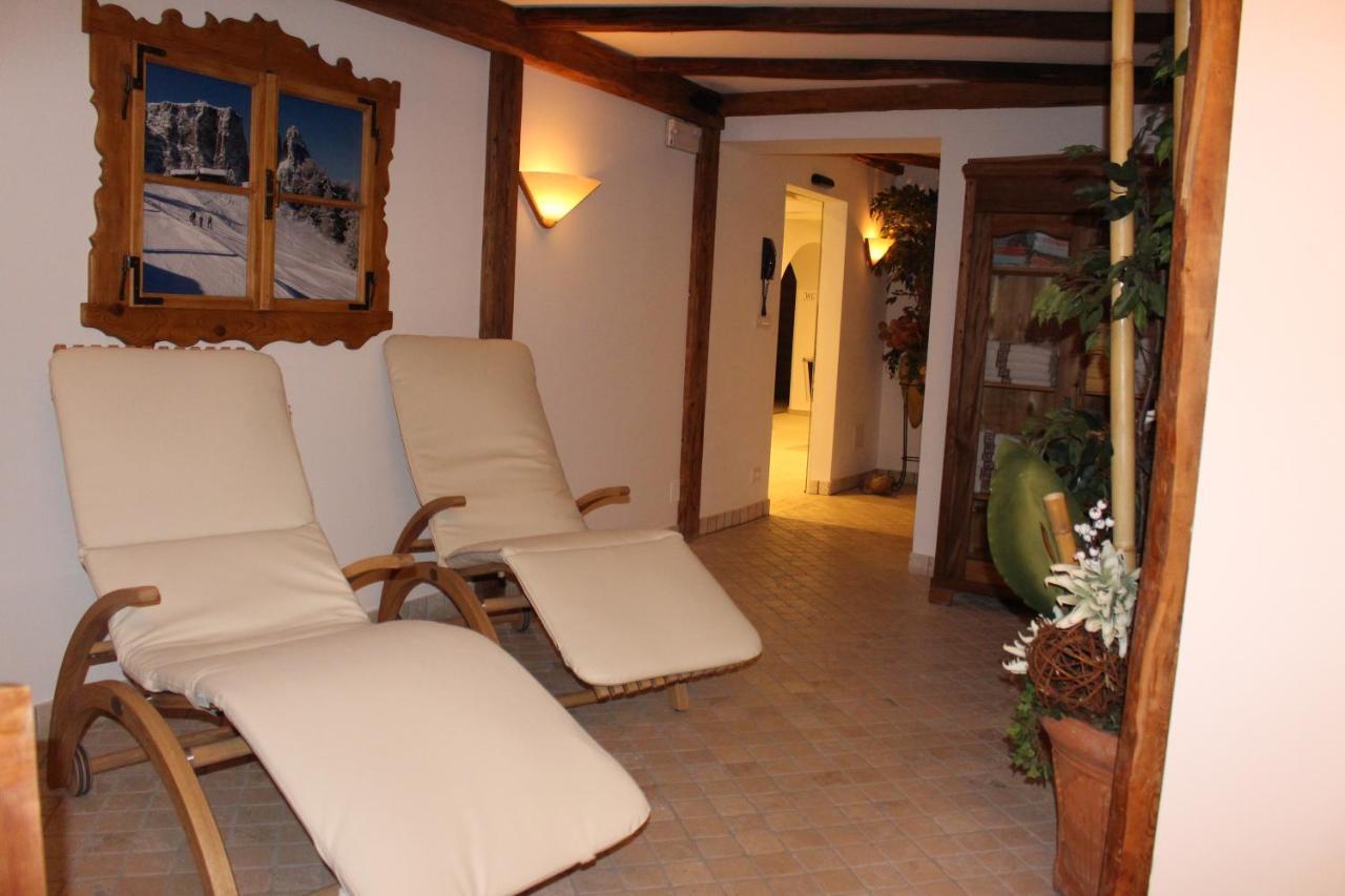 كاستيلِروتّو Garni Residence Trocker المظهر الخارجي الصورة