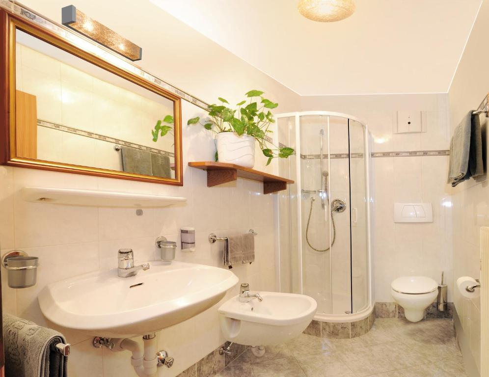 كاستيلِروتّو Garni Residence Trocker المظهر الخارجي الصورة